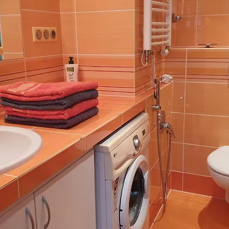Raisova Apartment *